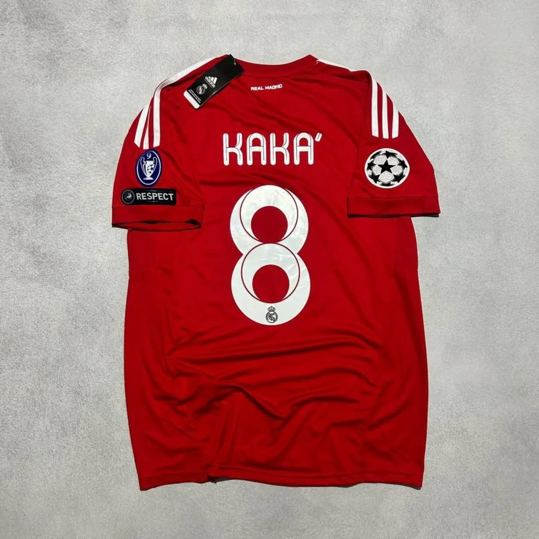  Real Madrid KAKA 8 長袖 ユニフォーム 新品】Real Madrid KAKA 8 長袖 11/12 ユニフォーム Real Madrid 2011