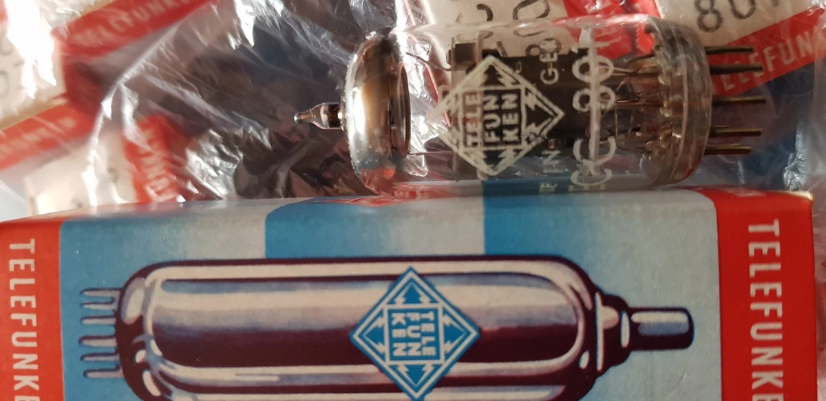 ECC801S TELEFUNKEN DIAMOND BOTTOM NOS TESTED TUBE = 12AT7 E81CC ECC81 6201 ECC801S TELEFUNKEN DIAMOND BOTTOM NOS TESTED TUBE = 12AT7 E81CC ECC81 6201