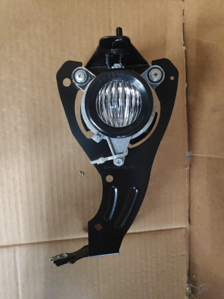 NUEVO FARO ANTINIEBLA DELANTERO DERECHO PARA FIAT PUNTO SPORTING MODELS II 2003-2012 Foto 3 de 4