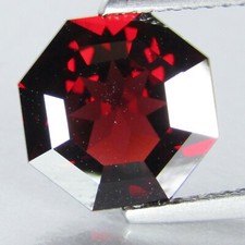 4.33Cts Natural Red Garnet 10mm Round Fancy Cut Gemstone From Africa Ref-VDO