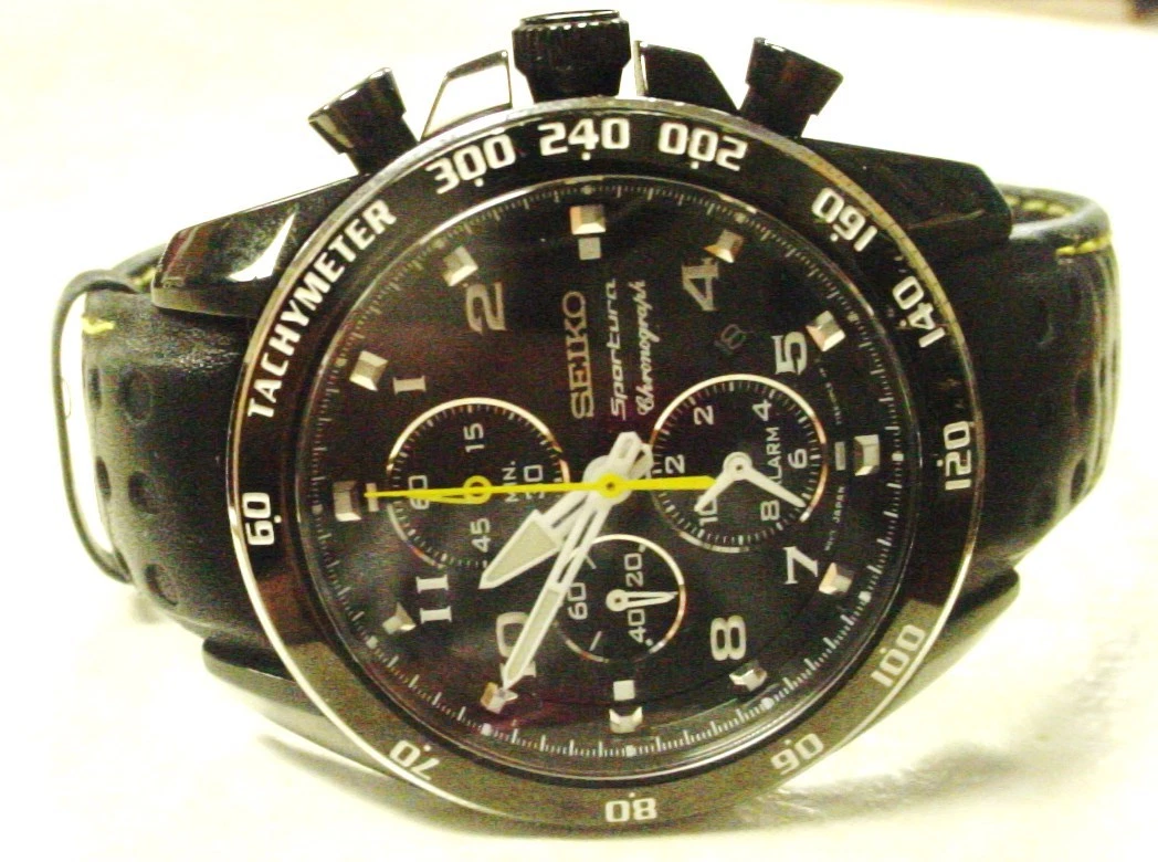 MONTRE CHRONOGRAPHE HOMME SEIKO SPORTURA 7T62 0KV0
