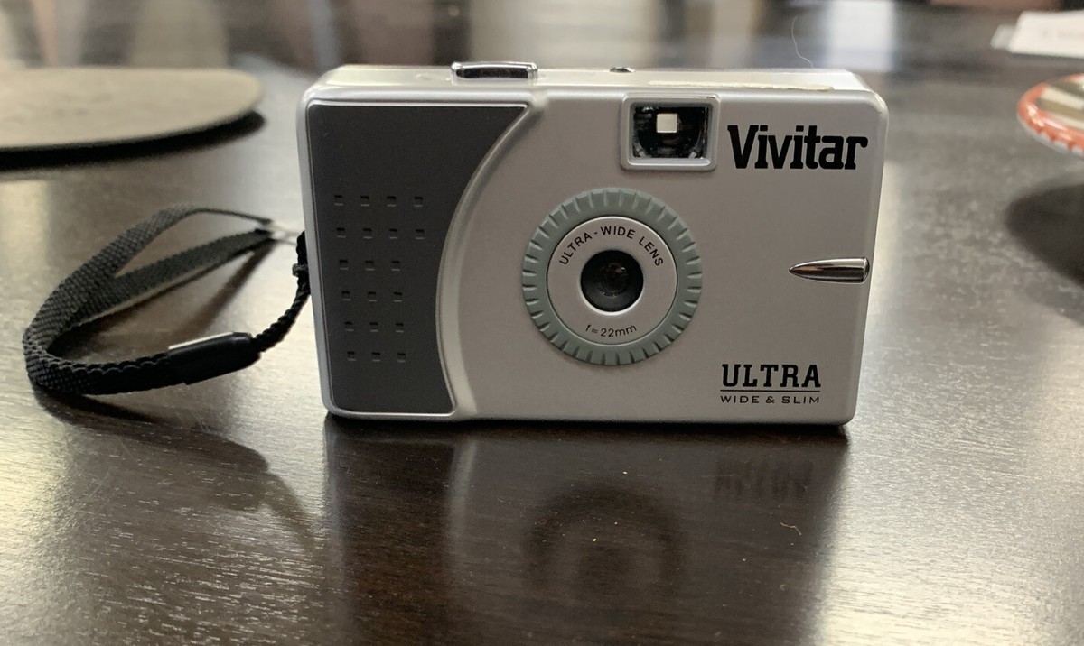 Vivitar Ultra Wide Slim 35mm Film Camera 22mm Wide Angle Lens Not Tested