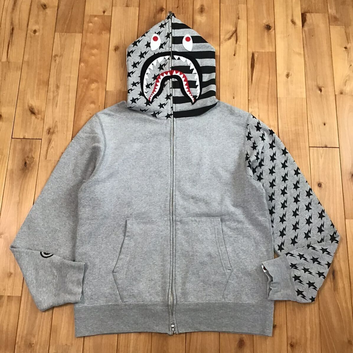 BAPE Stars and Stripes Shark full zip Hoodie Gray A Bathing BAPE Stars and Stripes Shark full zip Hoodie Gray A Bathing