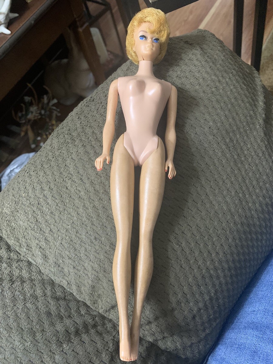 VINTAGE 1958 BARBIE MATTEL bubble cut blue eyes Japan fashion doll
