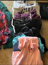 Bundle lot of 8 Women’s Sweaters Size Large Good Condition Various Brands 