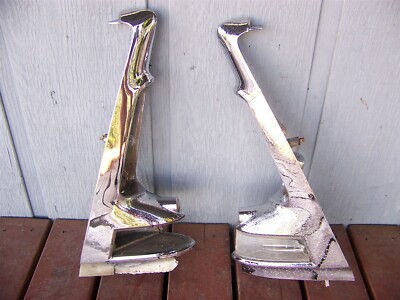 1960 PLYMOUTH FURY STATION WAGON TAILLIGHT BEZELS OEM #1960886 1960887