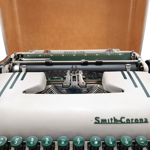 VTG Smith Corona Silent - Super Portable Typewriter Green Keys w/ Brown Case - Picture 4 of 16