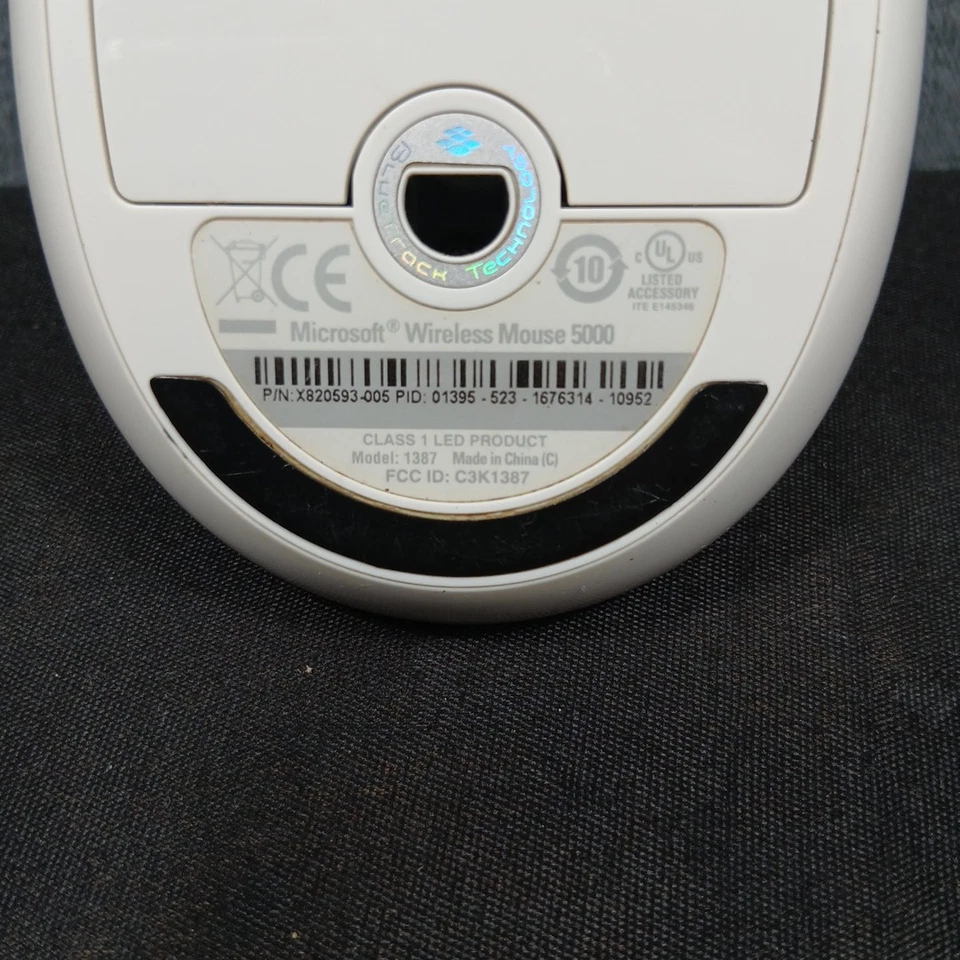 Microsoft Wireless Mouse 5000 BlueTrack Ergonomic Comfort PC Mac No Dongle - Image 4 of 4