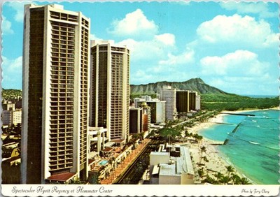 Waikiki Hawaii HI Hyatt Regency Hotel Hemmeter Center Kalakaua Ave Cont Postcard