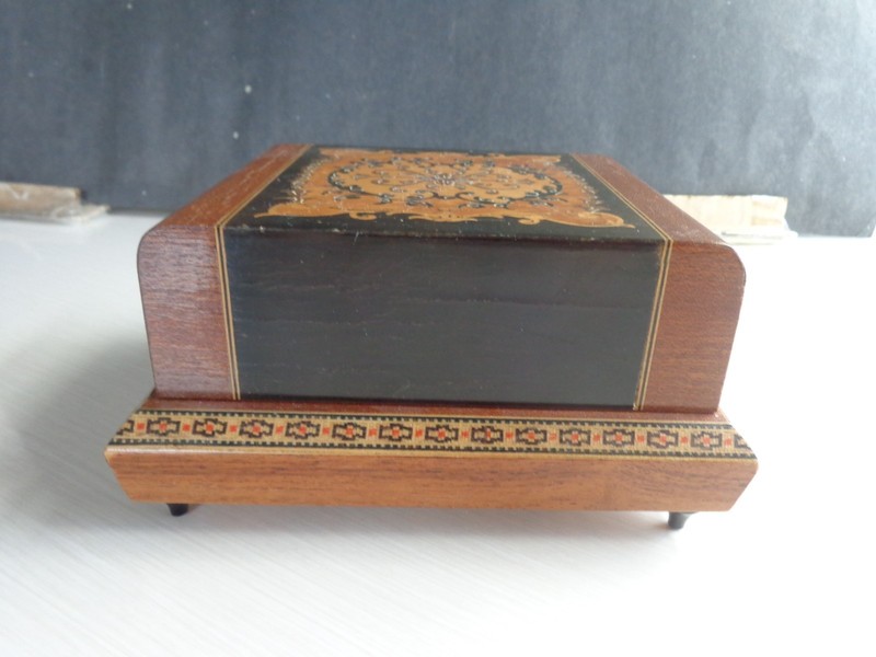 Vintage 3 Tier Musical Cigarette Holder Marquetry Music Box