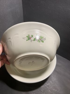 Pfaltzgraff Christmas Heirloom Stoneware 9