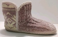 Muk Luks - WOMENS Size Medium 7/8 - Faux Fur Lined Purple Knit Slipper Boots