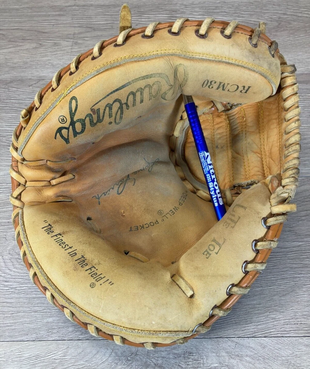 Vintage rawlings catchers mitt hotsell