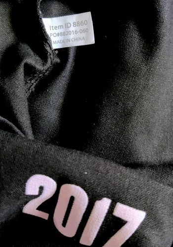 Bolso de Mano Ariana Grande Dangerous Woman Tour VIP Negro Más Dólares Codiciosos - Imagen 5 de 5