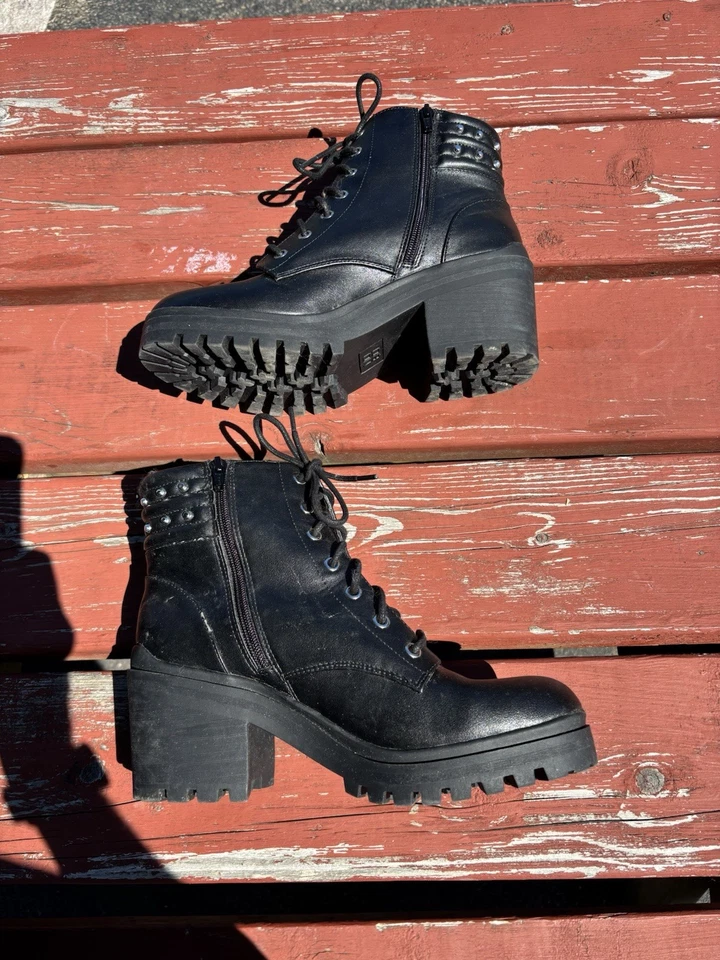 No Boundaries | Botas de Moto de Combate Negras para Mujer Tacón Grueso Cremallera Botas Negras 11 Foto 3 de 4