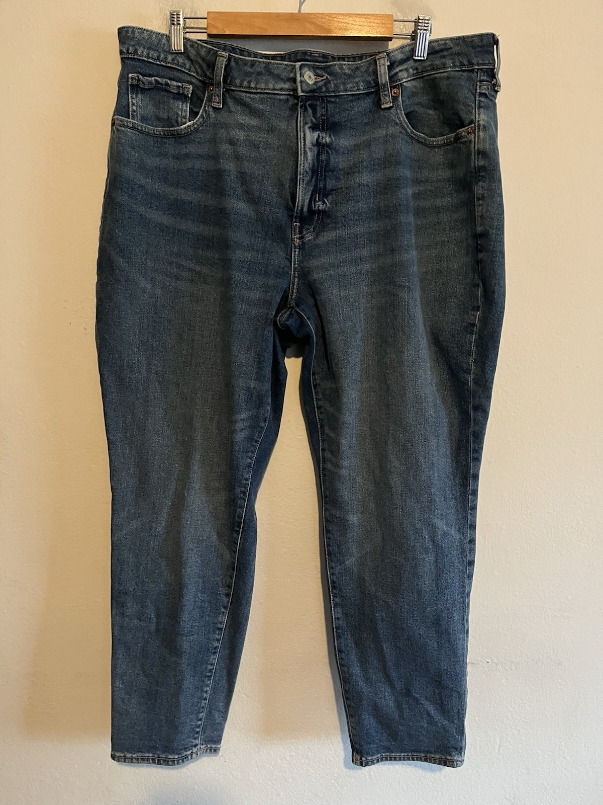 Old Navy High Rise OG Straight Medium Wash Jeans Size 18