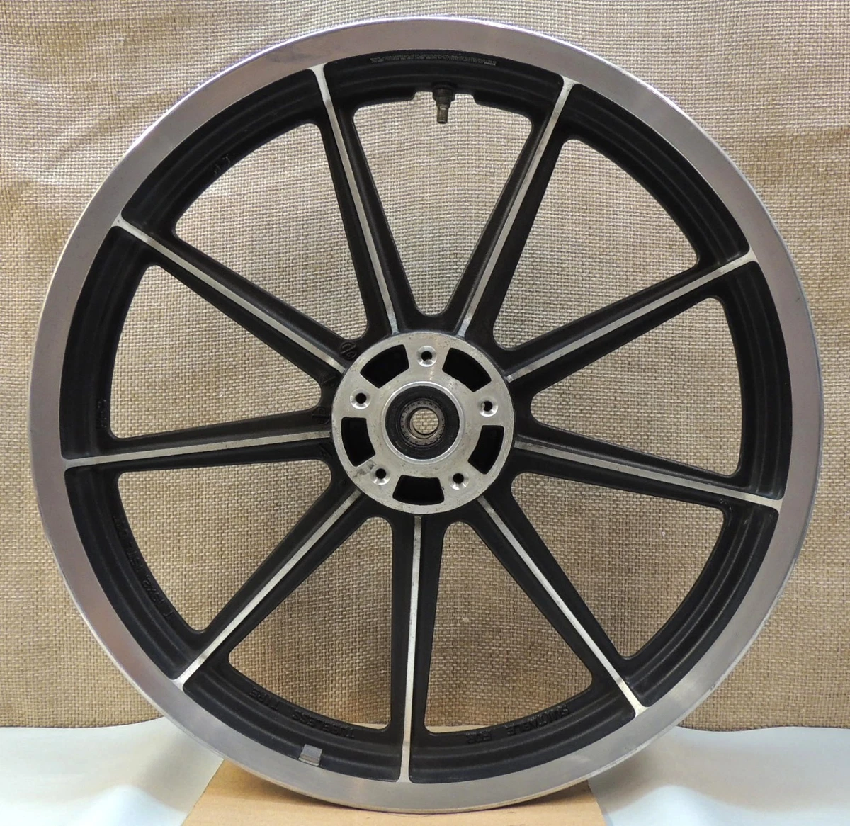 25+ Harley-Davidson Motorcycle Wheels and Rims Silver 3in. Rim