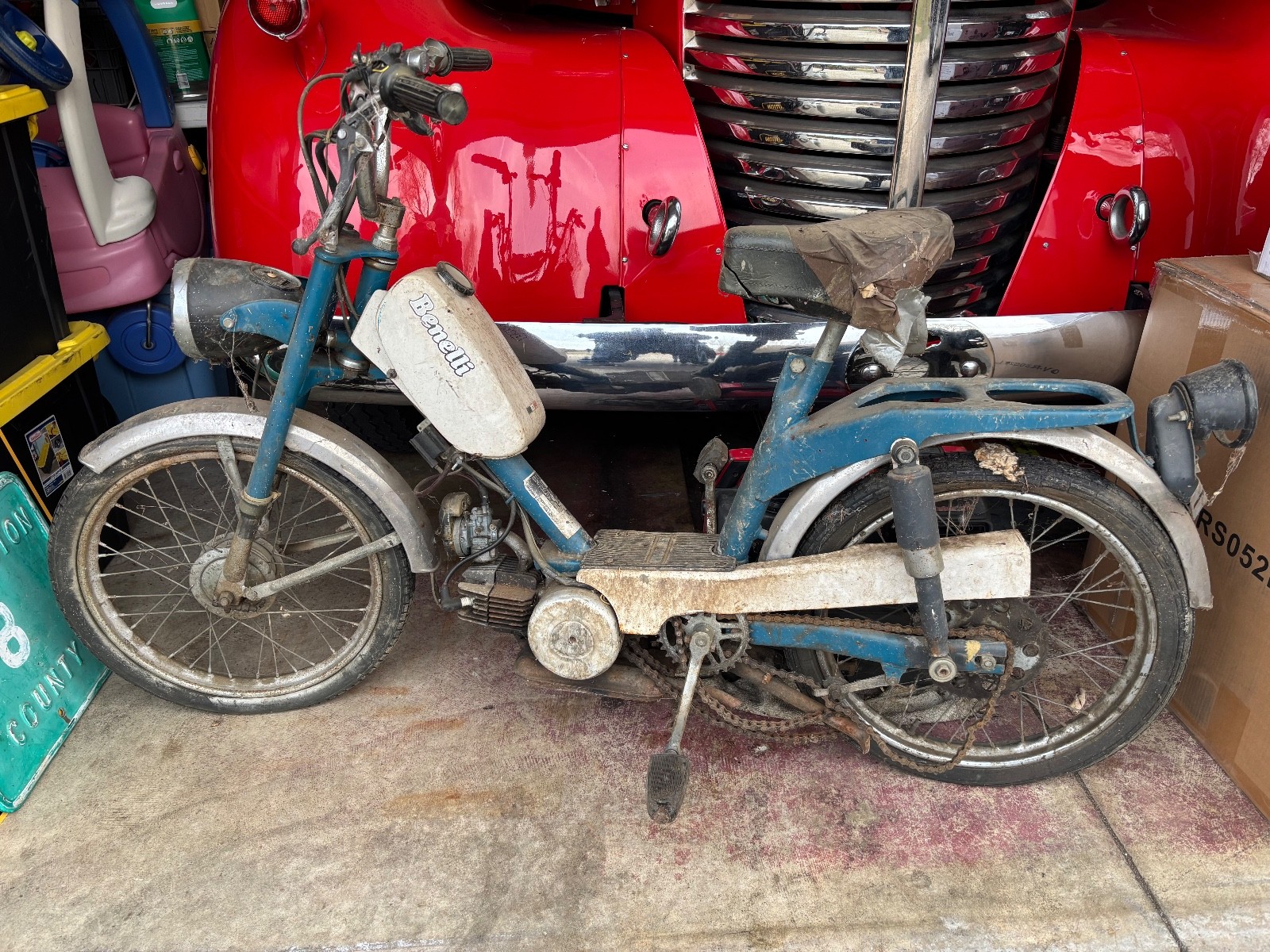1977 Benelli Moped