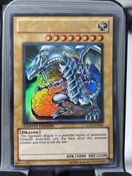 Blue-Eyes White Dragon LC01-EN004 Yu-Gi-Oh Legendary Collection 1 Ultra Rare Limited Edition