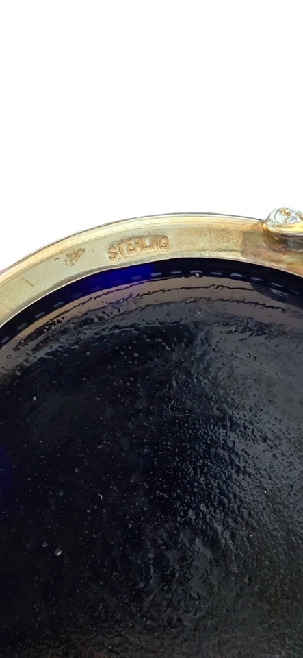 Cesta de plata de ley con revestimiento de vidrio azul de Watson Co EE. UU. principios de 1900 Foto 4 de 4