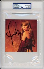 SIGNED PERFECT HEART TAYLOR SWIFT LIFE OF A SHOWGIRL PHOTO #3 PSA DNA COA AUTO