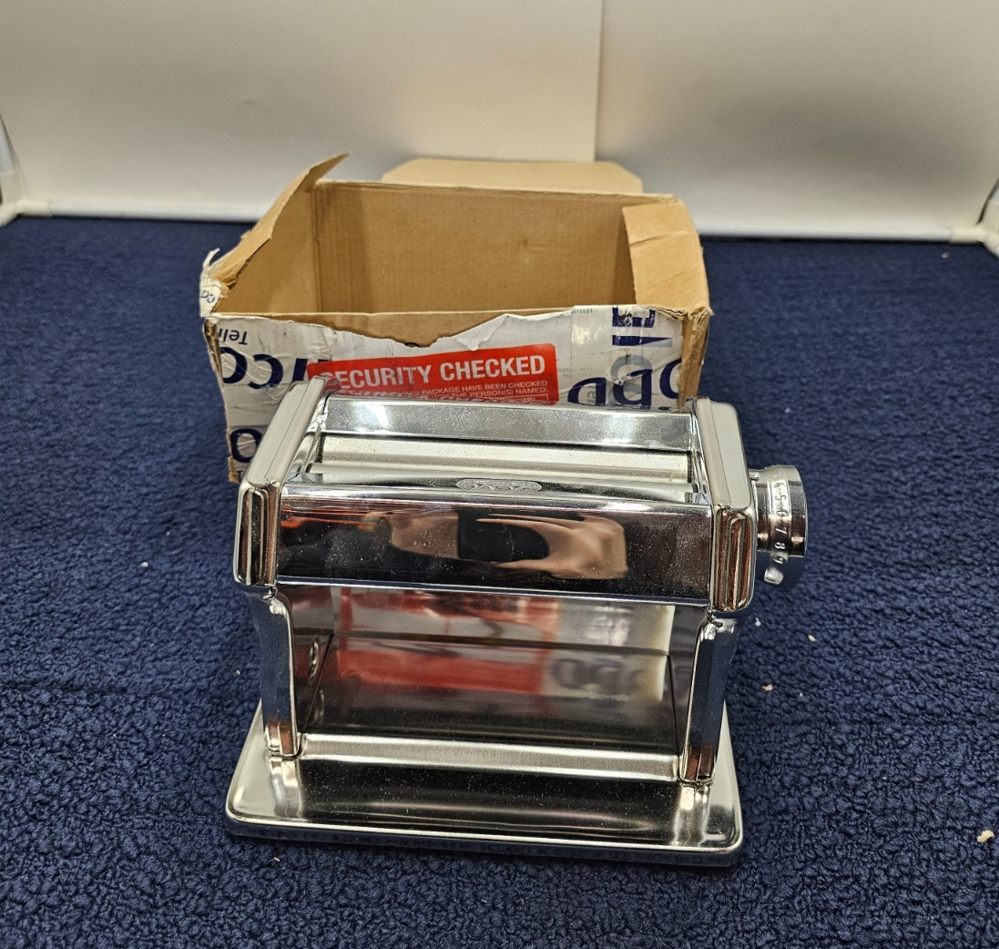 Marcato Atlas 150 Manual Pasta Maker Machine for Lasagna Fettuccine Tagliolini