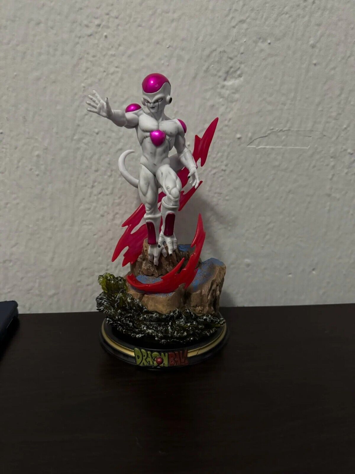 Picture 1 of 4