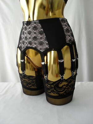 Medium-XL 14 Strap Baby Pink Lycra Black Lace Designer Burlesque Suspender Belt