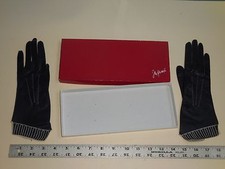 VINTAGE 1960'S ALEXETTE WOMENS FITTED GLOVES NAVY BLUE, size 6,1/4 W/BOX