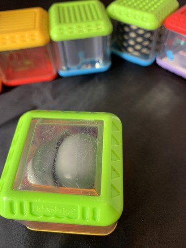 Lote de 7 bloques sensoriales Fisher Price Peek a Boo play AG - Imagen 4 de 9