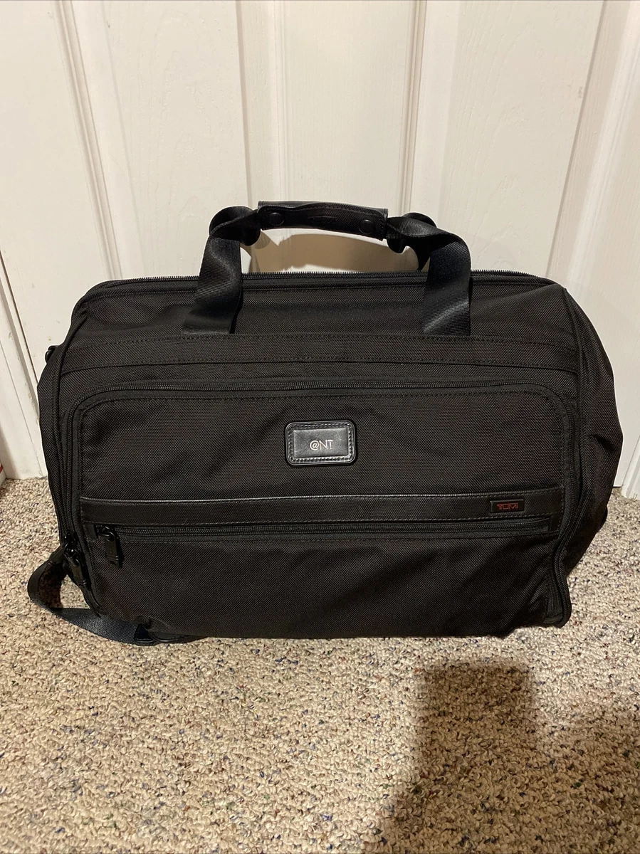 Tumi alpha 2 duffel hotsell
