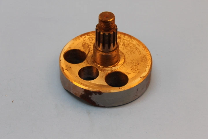 NOS YAMAHA DT1 DT2 DT3 DT2MX RIGHT 1 CRANK PART# 214-11422-00-00 - Image 3 of 4