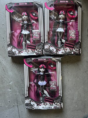 1x Monster High Doll Draculaura Reel Drama Doll - RANDOM DAMAGED