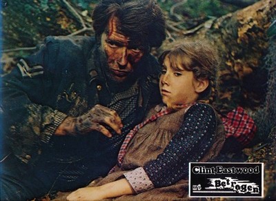 Betrogen - Clint Eastwood - Elizabeth Hartman - 2 Aushangfotos - 24x30cm (2739)