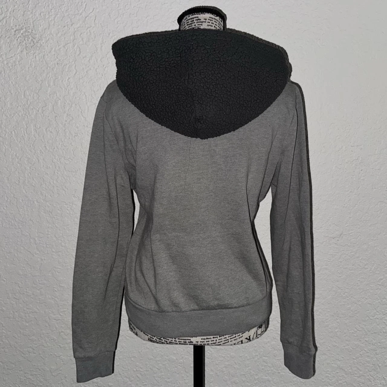UNDERCOVER Felpa con cappuccio Victorias Secret VS rosa grigio sherpa felpa metallizzata Y2K taglia XS