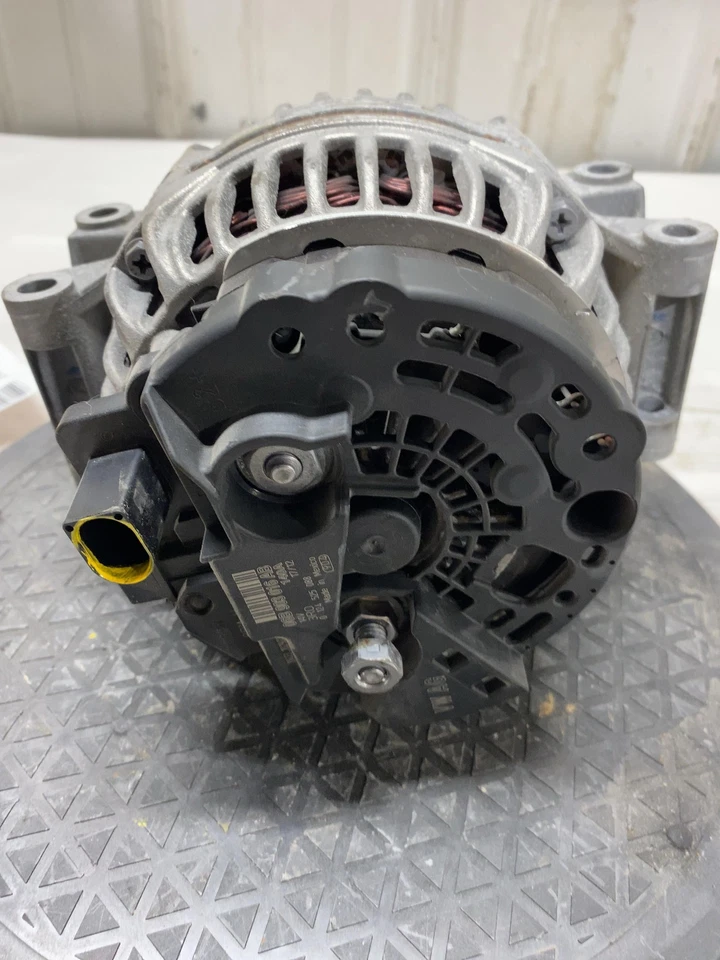 06-14 Alternador VOLKSWAGEN JETTA GLI 2.0L SOLO 68103 MILLAS 140 AMP 06F903023F Foto 4 de 4