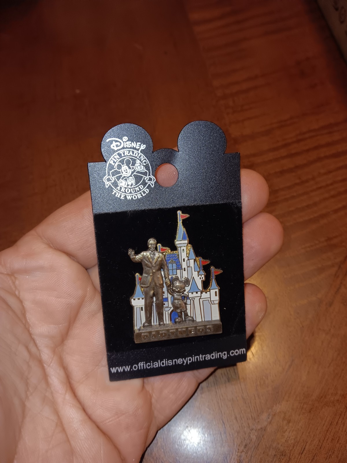 Disney Parks World Partners Statue Walt Disney & Mickey Mouse Trading Pin Button