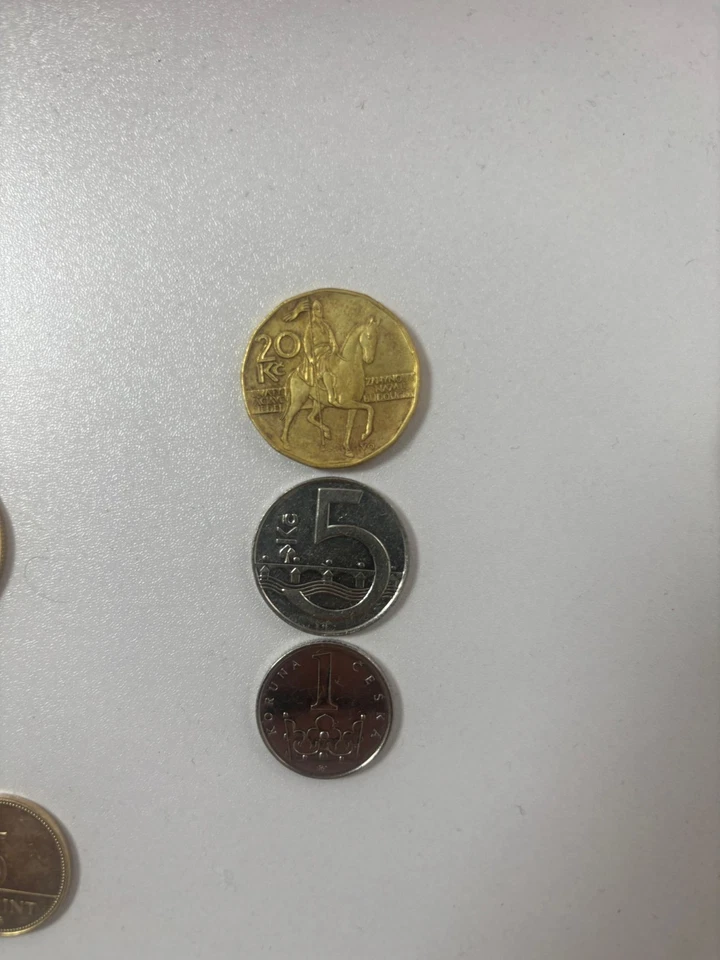 World Coin Lot 37pcs 300g Mixed Countries Real Foreign Coins Currency Collection - Image 4 of 4