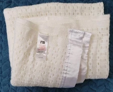 Mothercare 9178425 White Vintage Pram Blanket Acrylic Cellular 70x80cm VGC