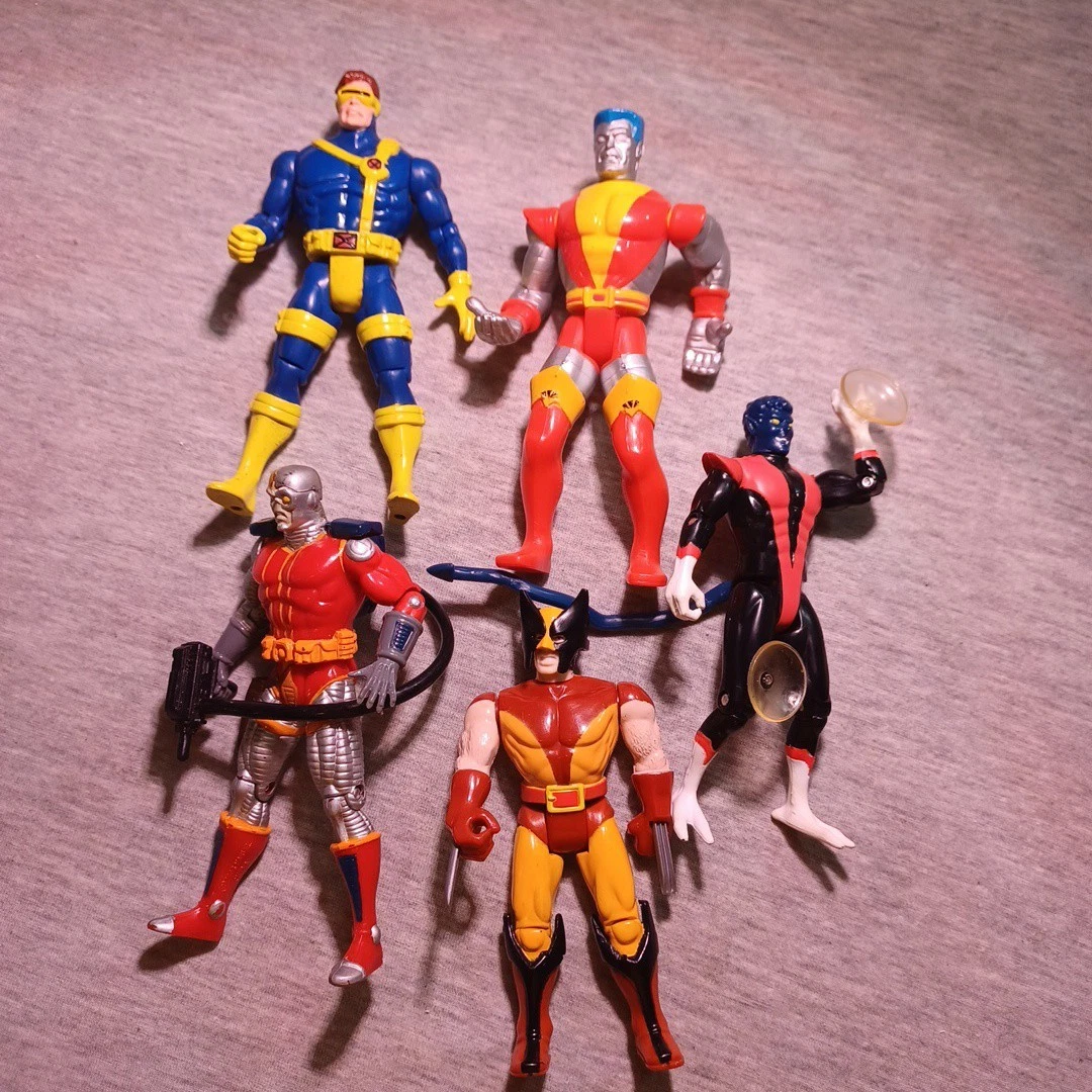 25+ ToyBiz X-Men Cyclops TV, Movie & Video Games Action Figures