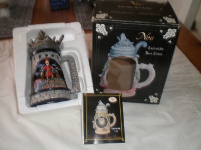 NINI WARRIORS STEIN ( VERPACKT ) NEU.