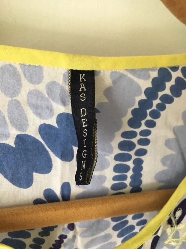 KAS Designs Cotton mod floral embroidered boho Tunic Top, Size Large India - Image 4 of 4