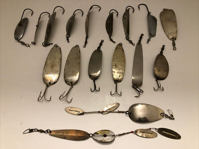 Lot of Antique Fingerlakes Metal Fishing Lures Flutters Spoons Hooks Tackle 