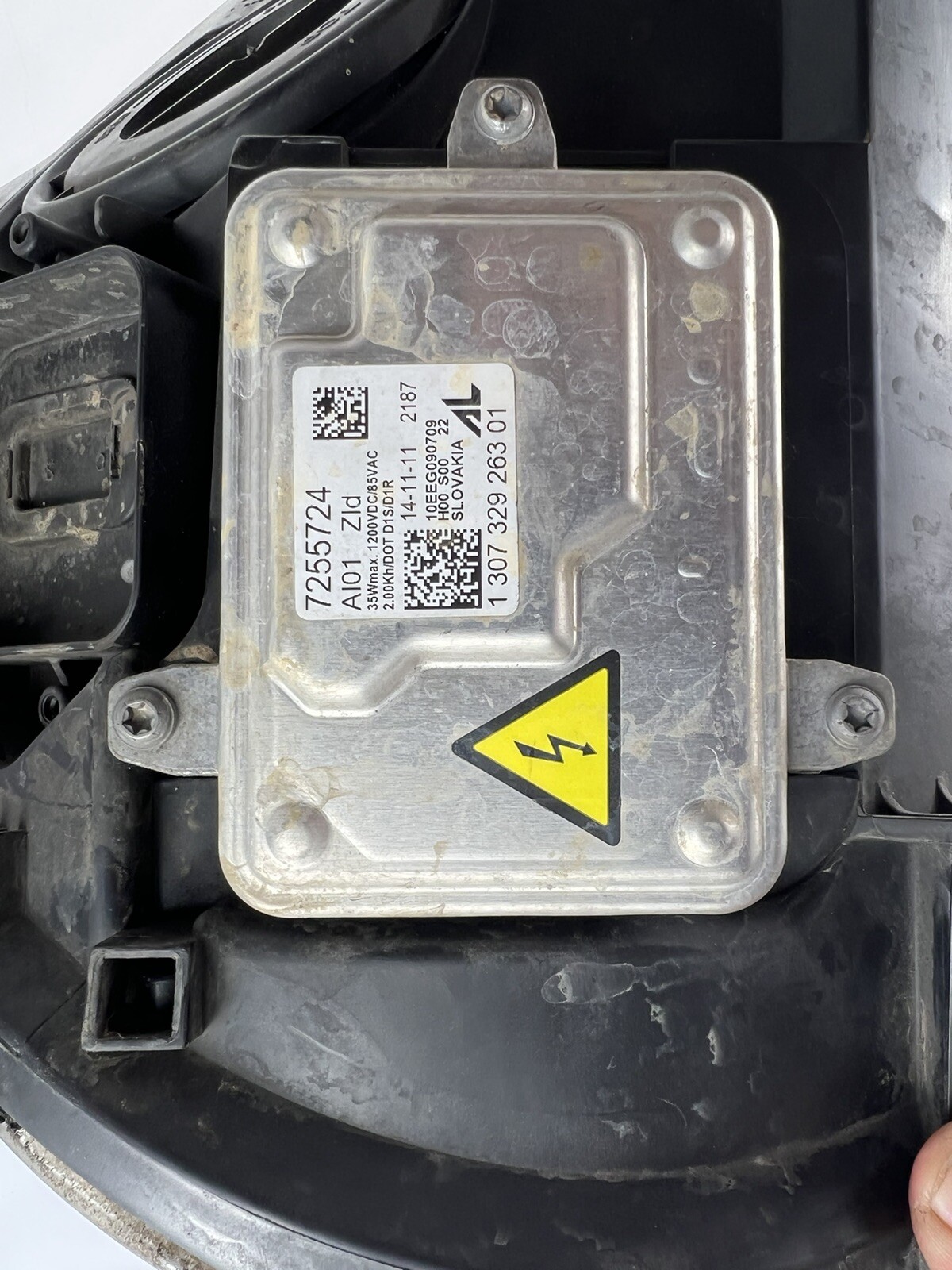 OEM 2012 Mini Cooper Left Headlight Bi-Xenon Broken Tab 0302517273 