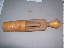 Weinflaschen, Korkensetzer Buchenholz, Sammlerobjekt Vintage