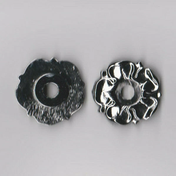 SILVER CROSS VINTAGE METAL YORK ROSE DISC YORKSHIRE used on pram hood arms New