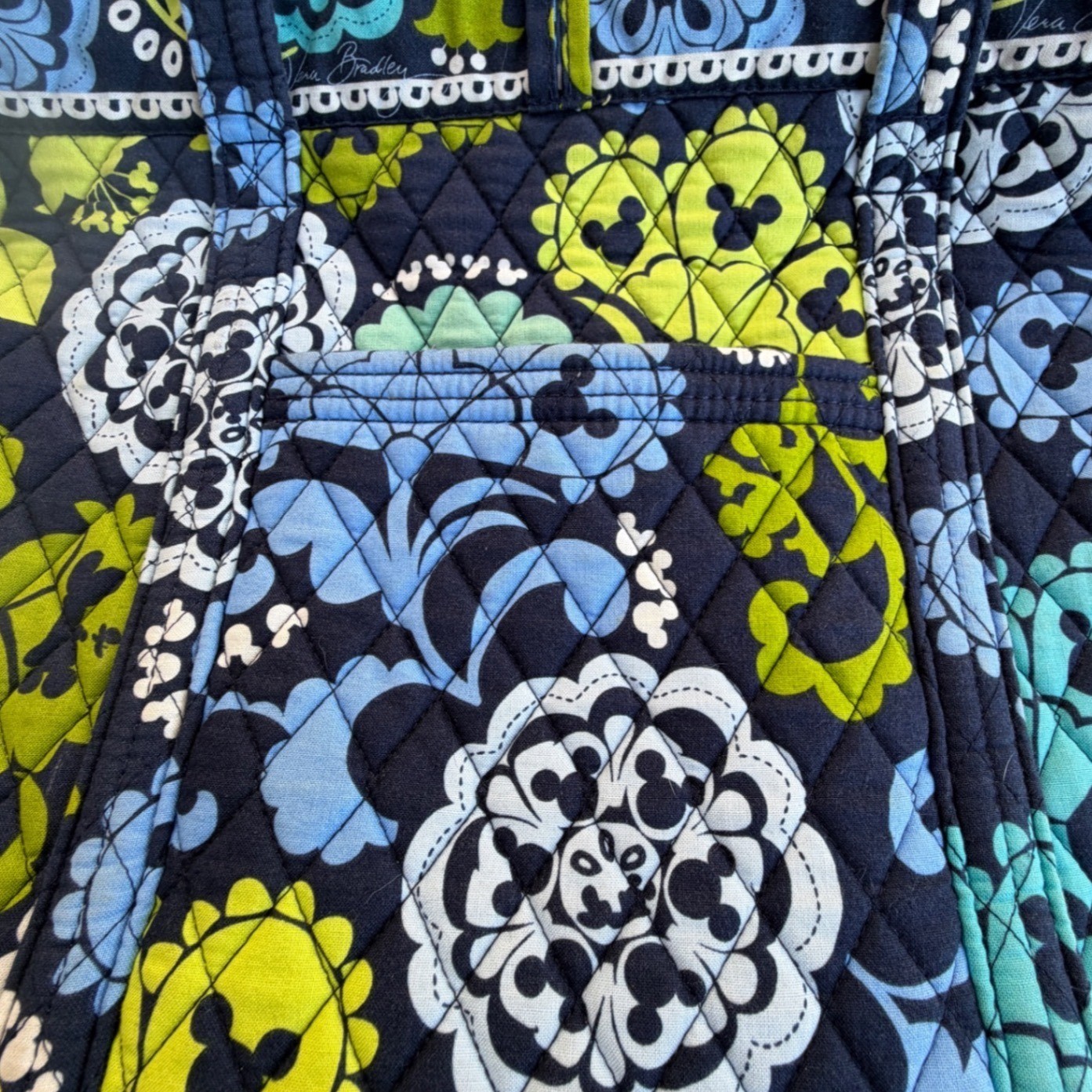 Retired Vera Bradley Disney Park EXCLUSIVE Where's Mickey large tote image 2