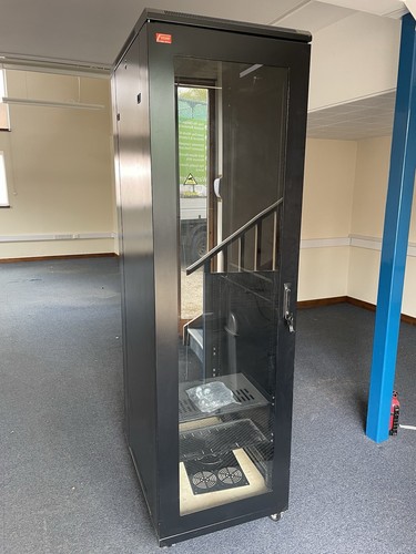 42U Server Rack Cabinet 199cm x 80cm and built in fan