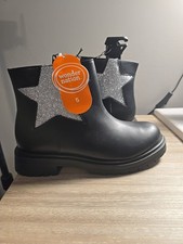 Wonder Nation Black Sparkling Star Size 5 Boots.