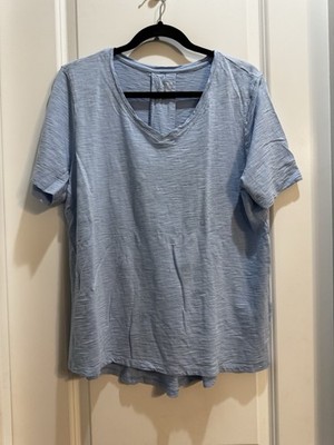 Chico s Light Blue Ultimate Tee Sz2 Short Sleeve V Neck Armpit To Armpit 23 